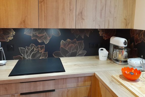 Crédence panoramique Lotus Art Décos Noir Finition Mate